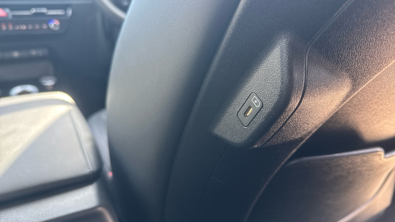 Kia Niro 1.6 GDi PHEV 3 5dr DCT Estate